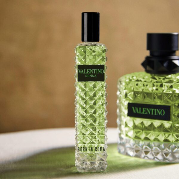 Donna Born in Roma Green Stravaganza Eau de Parfum Travel Spray with Vanilla & Tea Accord